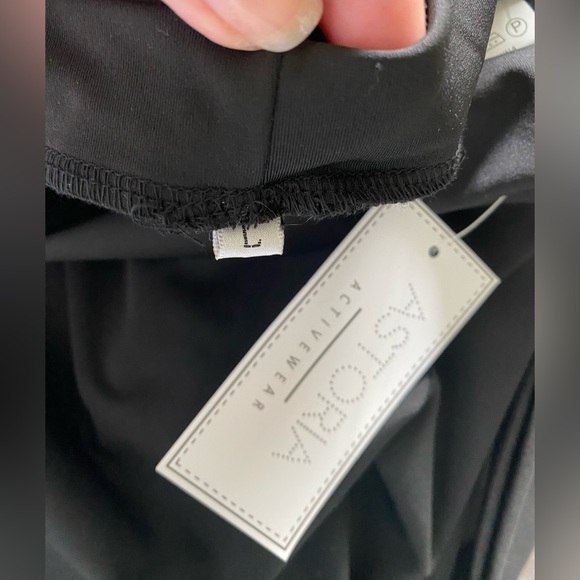 Astoria LUXE Scrunch Bow Legging - Black- Size L - Picture 5 of 6